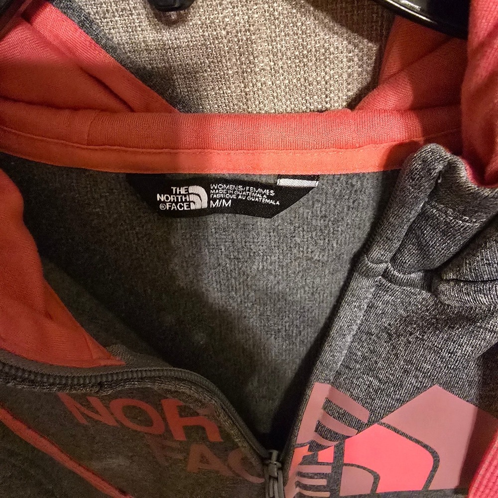 The North Face Womens Full Zip Hoodie Gray Pink Fleece Sweatshirt NWOT - Picture 5 of 9